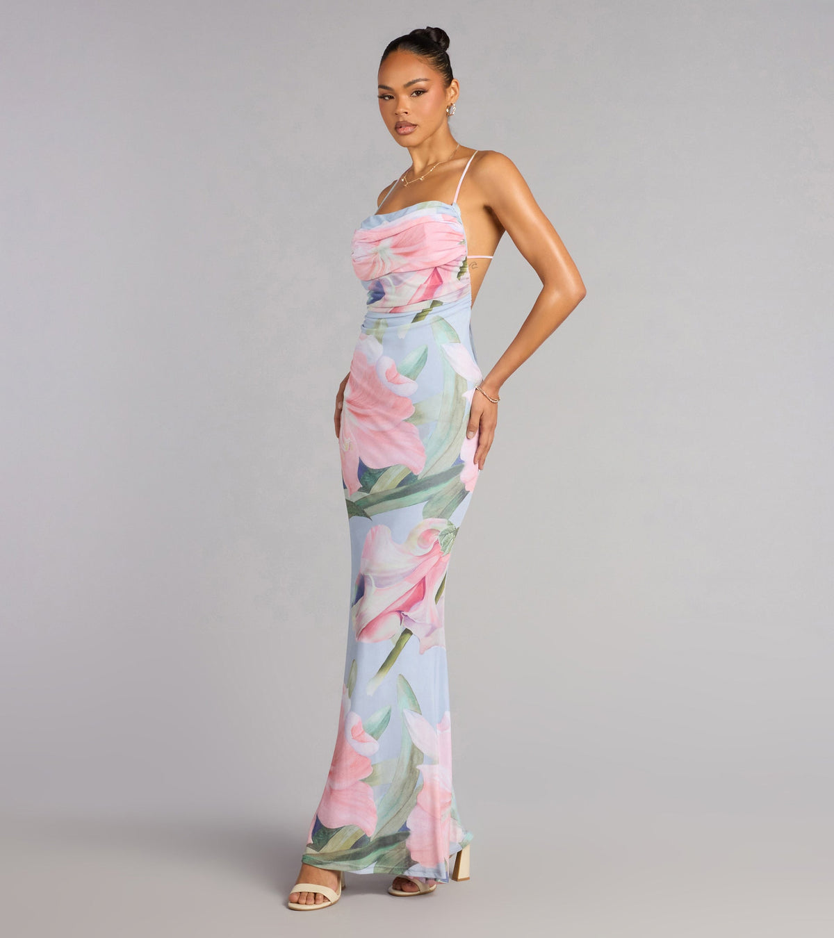Effortless Bloom Floral Open Back Maxi Dress