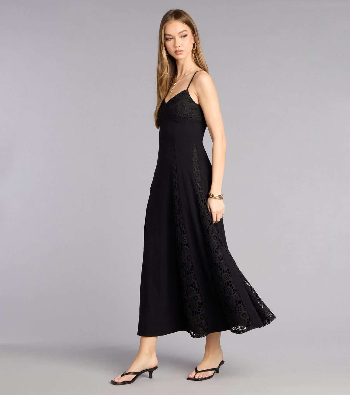 Soft Spoken Statement Linen V Neck Maxi Dress