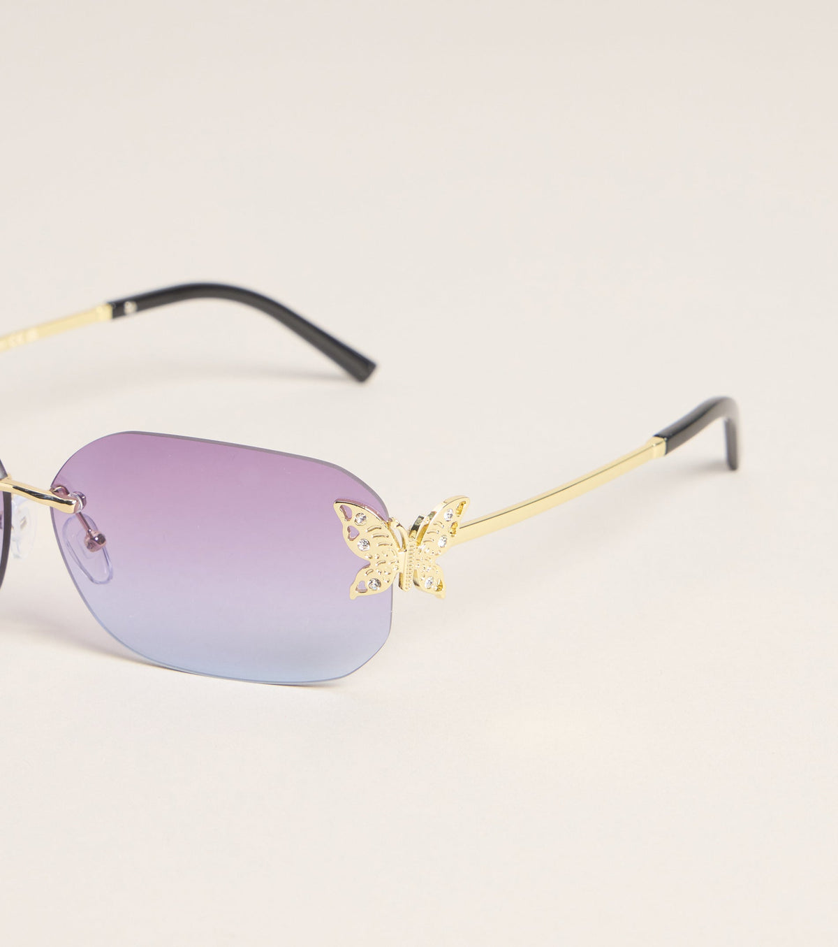 Pretty Intent Butterfly Side Sunglasses