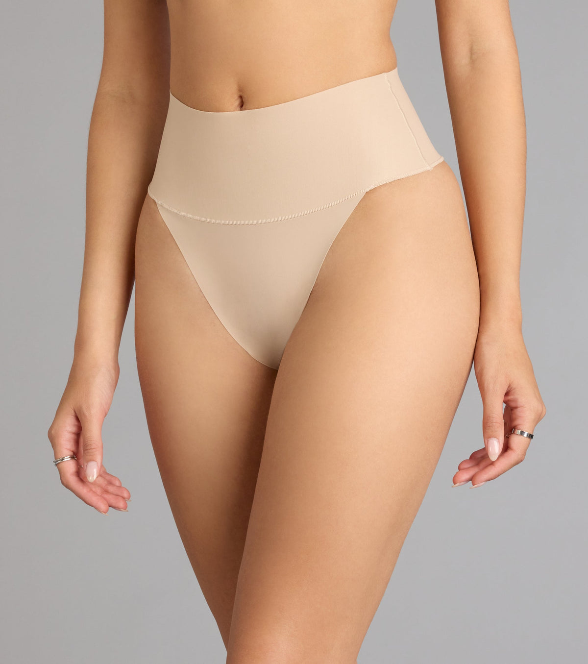 Seamless Secret Mid-Rise Shaping Thong