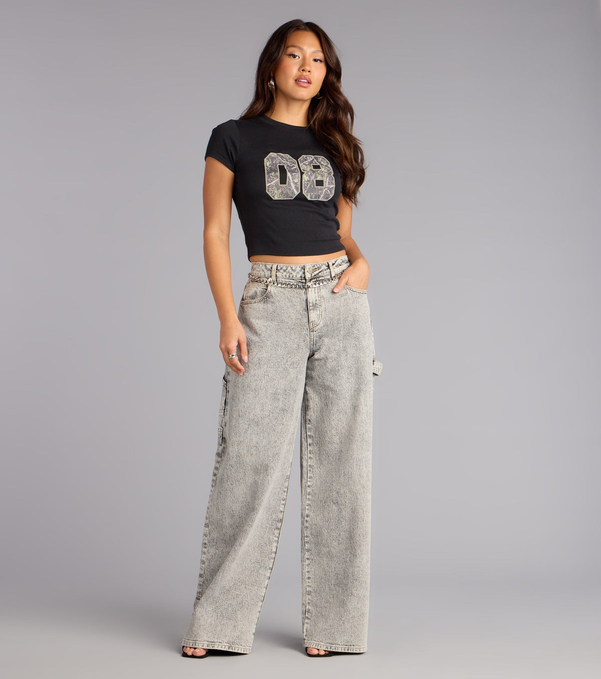 Varsity Vibes 08 Graphic Tee