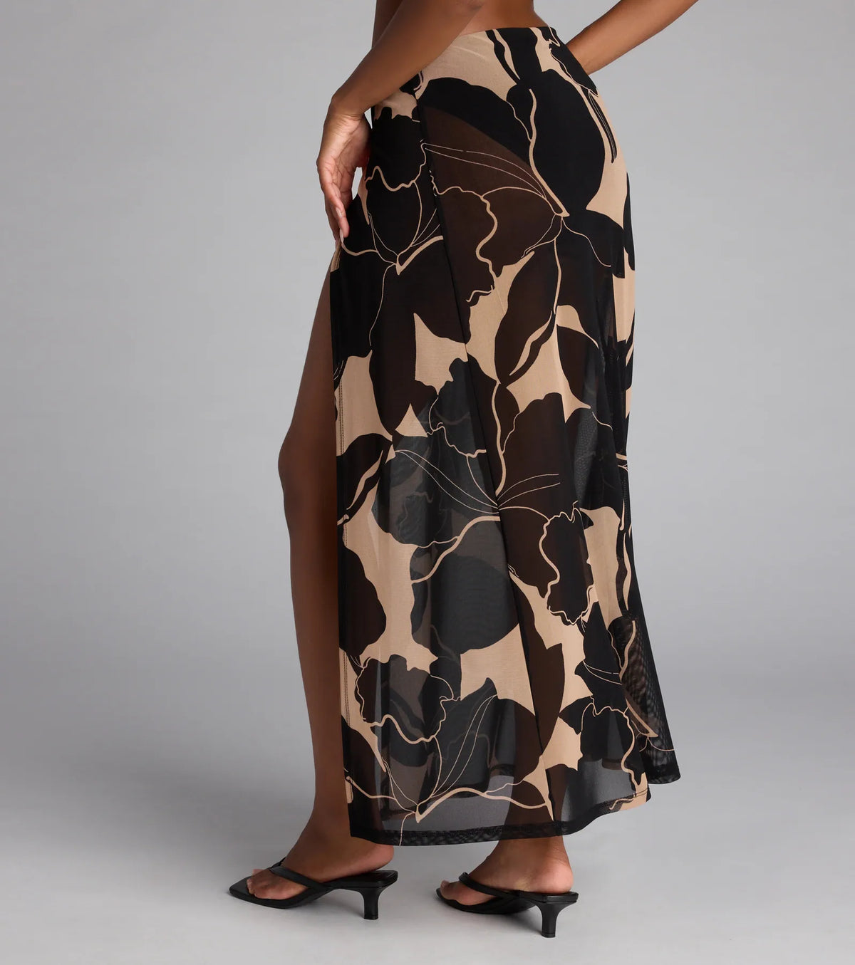 Resort Calling Mesh Slit Maxi Skirt