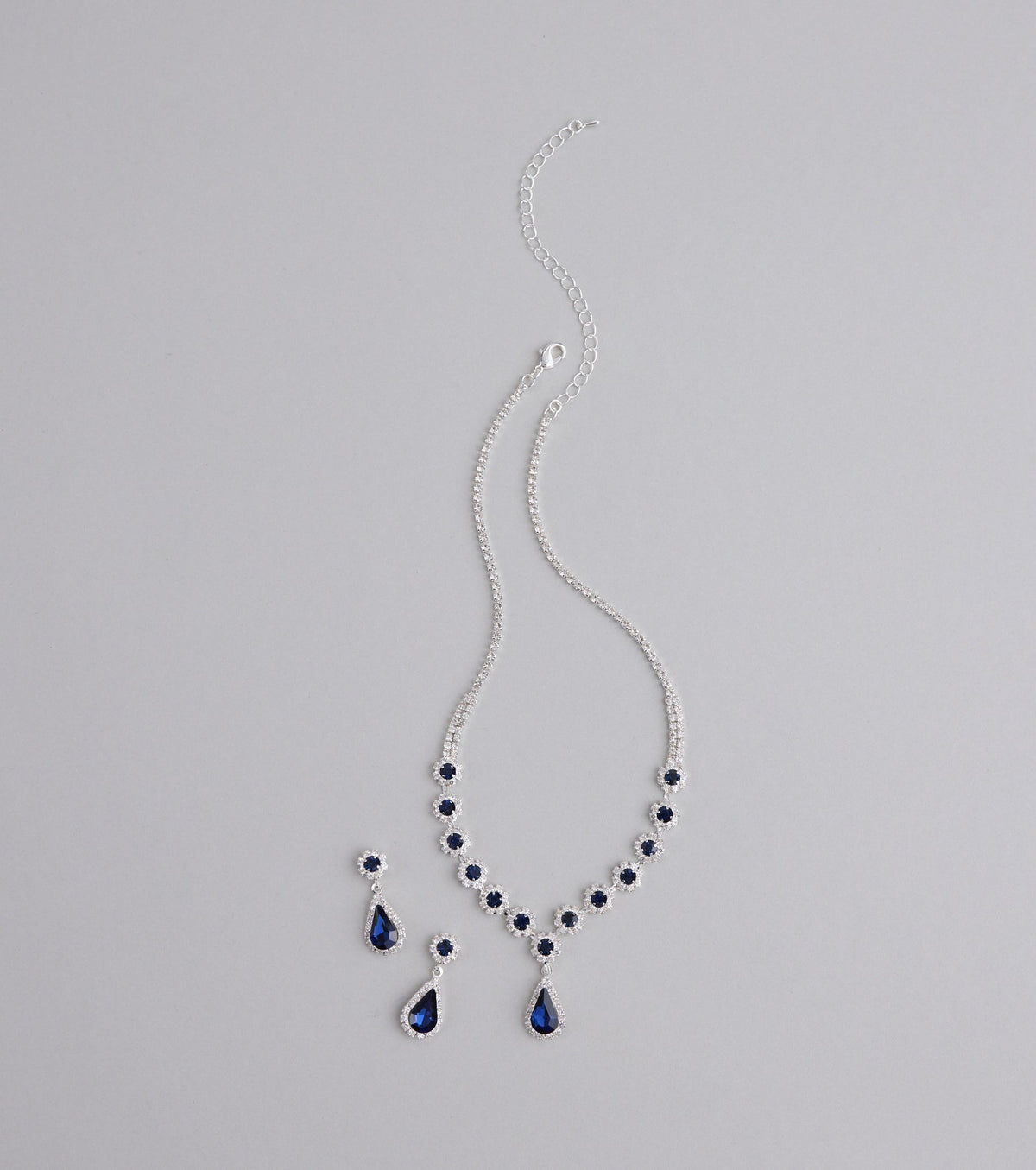 Rare Elegance Necklace And Earrings Set