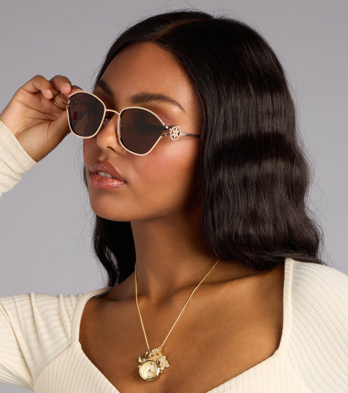 Fresh Pick Flower Detail Sunglasses